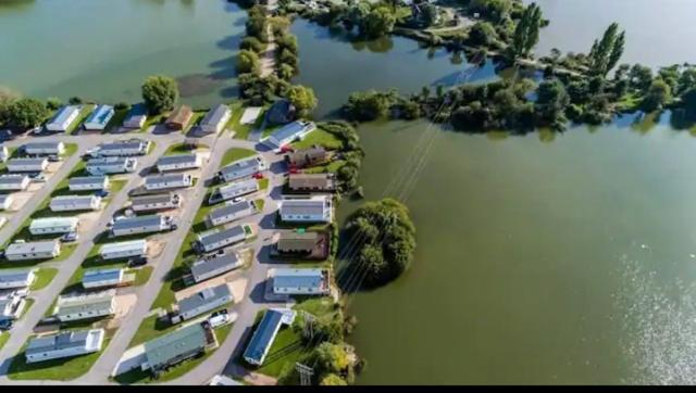 Lodge Caravan On Holiday Park Chichester Kültér fotó
