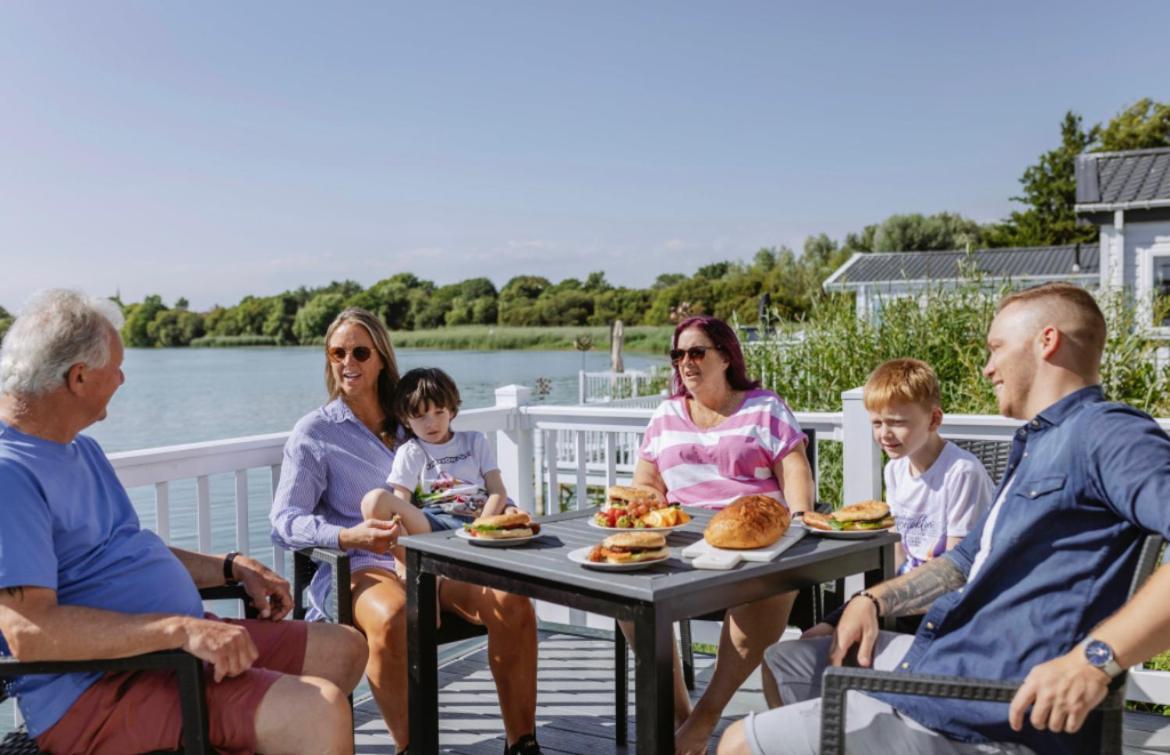 Lodge Caravan On Holiday Park Chichester Kültér fotó